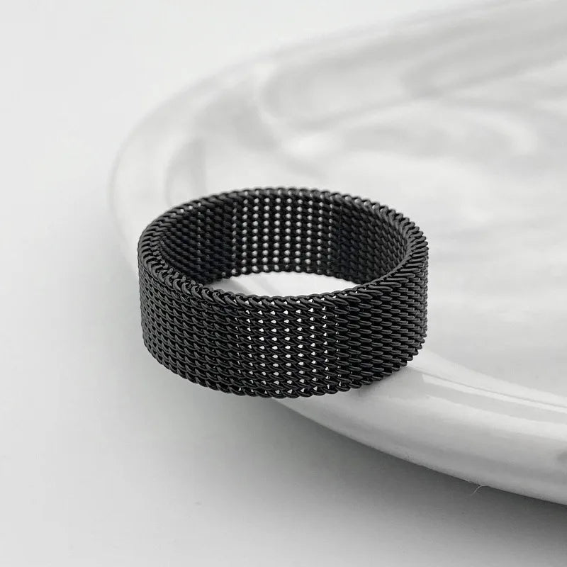 Mesh finger ring