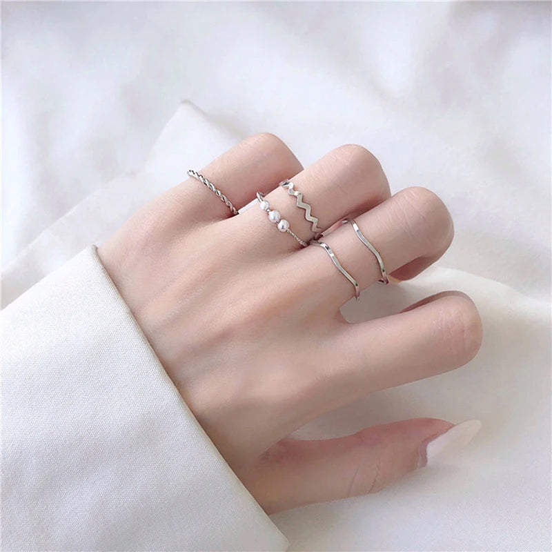 Hollow Round Opening Women Finger Ring