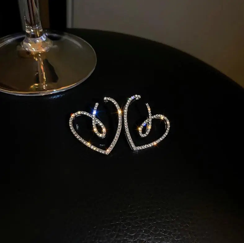 Exquisite Heart Shape Stud Earrings