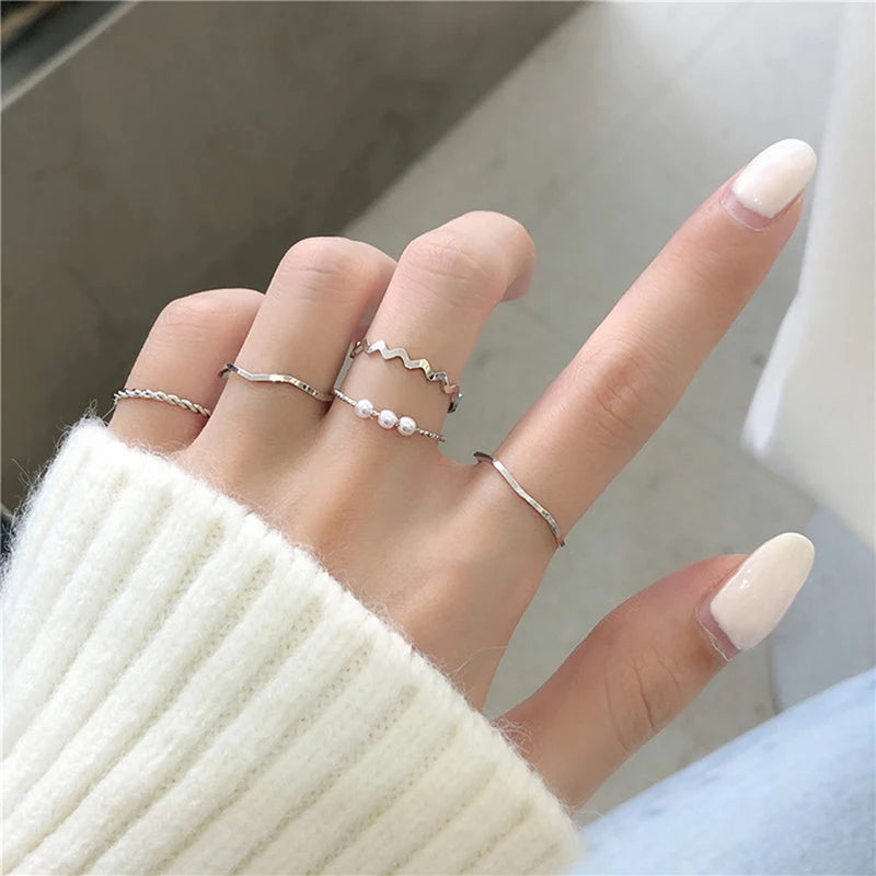 Hollow Round Opening Women Finger Ring